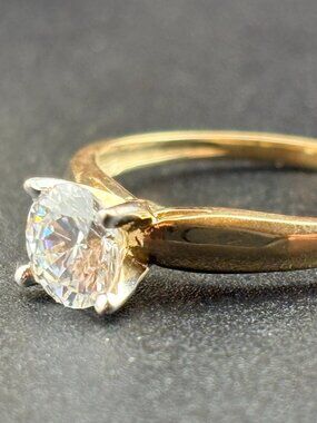 10k Gold Round Solitaire CZ 0.85 Carats Engagement Ring Diamonique DQ Sz. 6.75